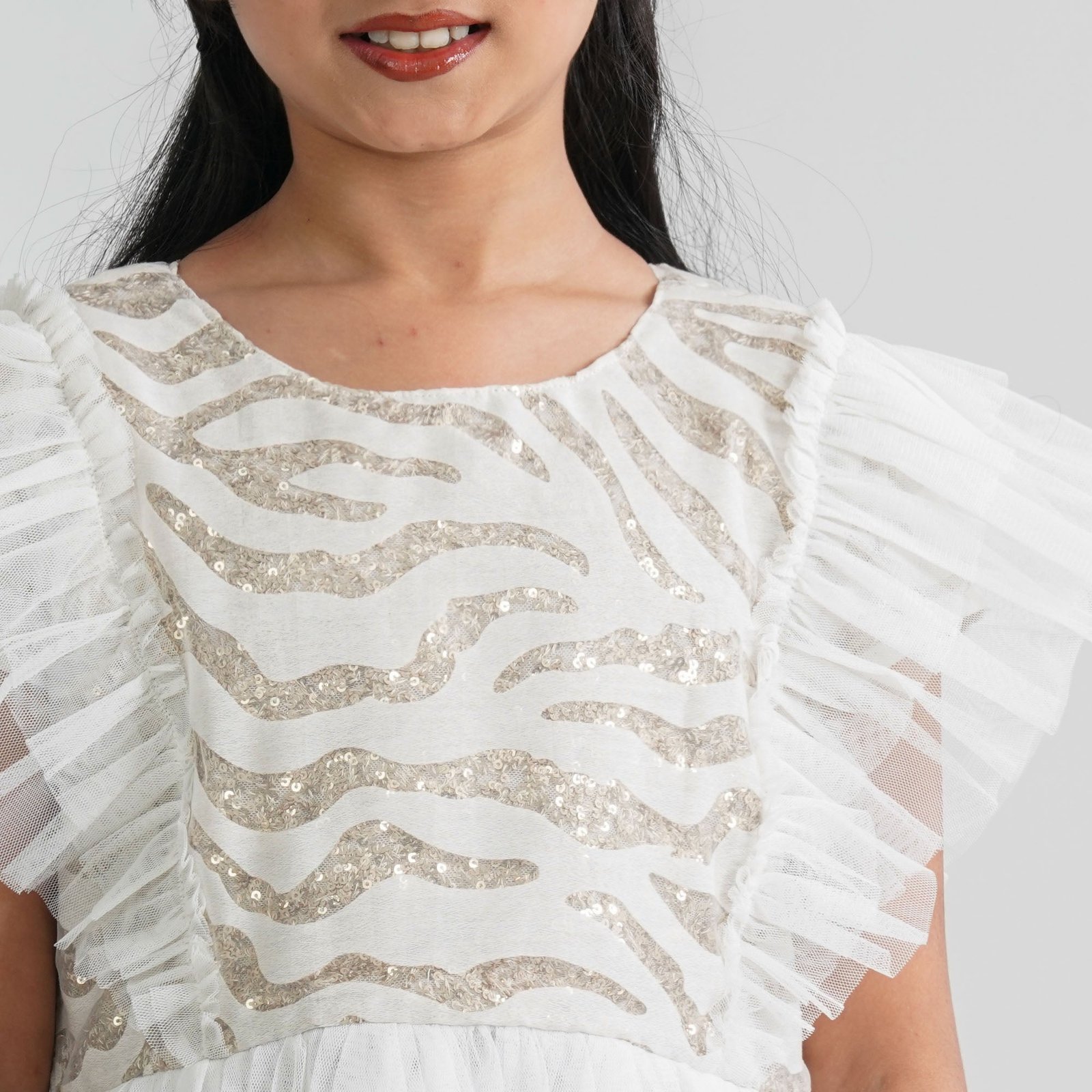 Girl's White Gown - Image 4