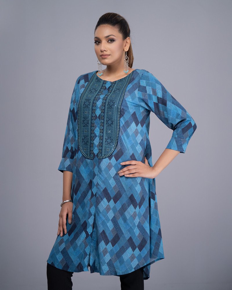 WOMENS WOVEN LONG KURTI - Image 3