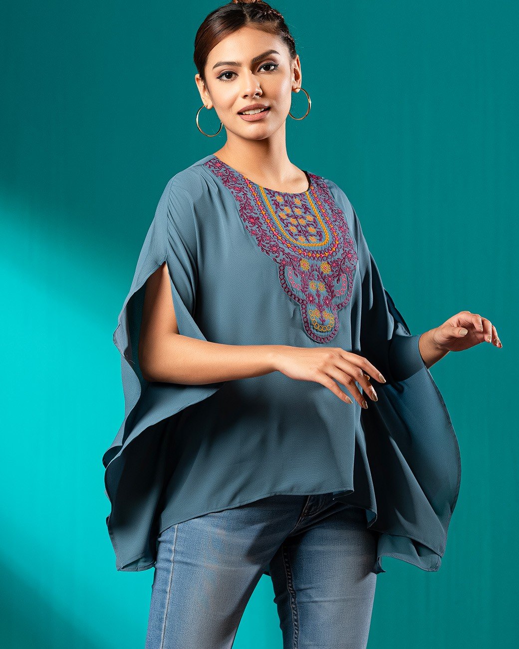 WOMEN'S WOVEN SHORT TOPS - Image 4
