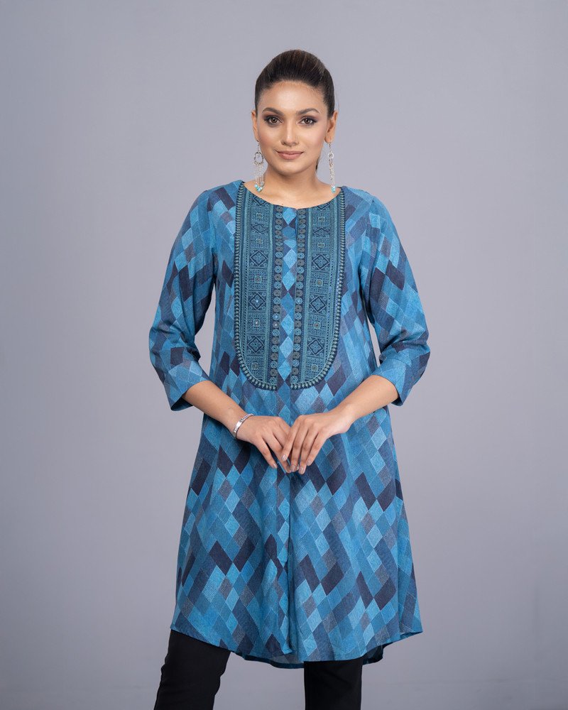 WOMENS WOVEN LONG KURTI