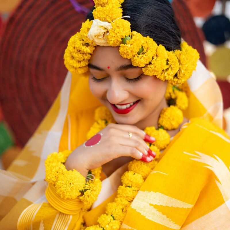 Dolonchapa | Holud | Saree