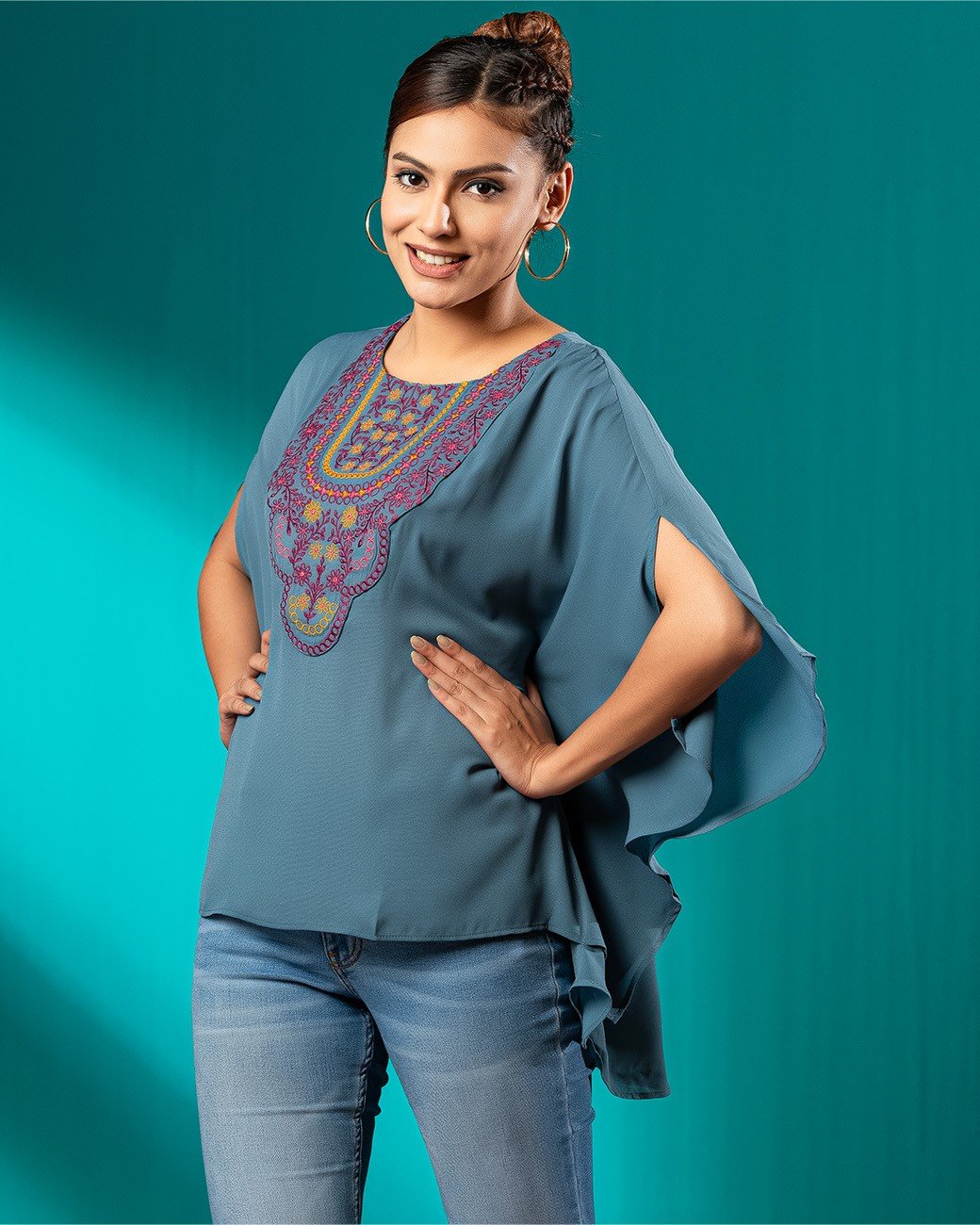 WOMEN'S WOVEN SHORT TOPS